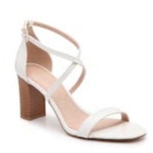 Kelly & Katie-Daton Sandal - White Croc Print Faux Leather - NEVER WORN